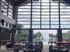 -亚龙湾喜来登·美景台大堂吧