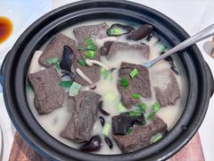 砂锅自制黑豆腐-富淳饭店(陆家嘴保利广场店)
