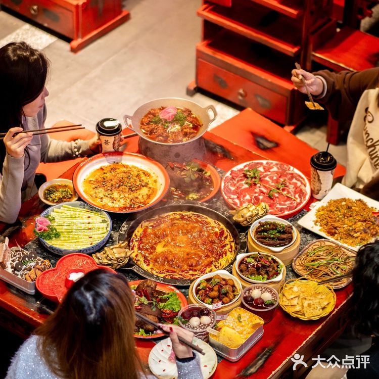 百园路新天润罗马天街3号商业街1层101铺