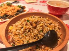 -肥肥虾庄·金牌油焖大虾(汉街SKP店)
