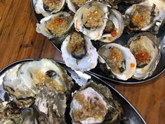 -蚝哥花姐湛江烤生蚝(美丽湾市场店)