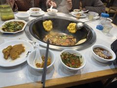 -鲁员外地锅鸡地锅鱼(古墩路店)