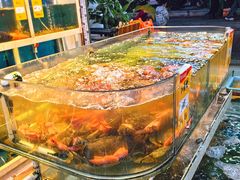 大堂-鑫悦楼煎蟹·16年海鲜大排档