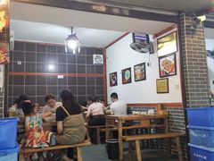 大堂-古真记钵钵鸡(总店)