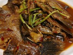 红烧杂鱼-南浔庄私房菜