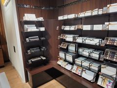 -Laderach 莱德拉(上海环贸iapm店)