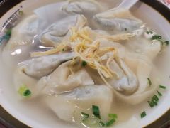 荠菜馄饨-鑫震源·苏式大虾生煎(彩香店)