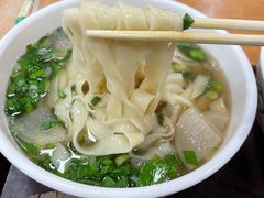 韭叶-清真·苍鹰蓬灰牛肉面(盐场路店)