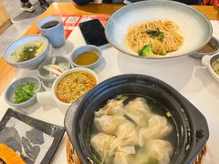 -馋三尺蟹粉小笼(人民广场店)