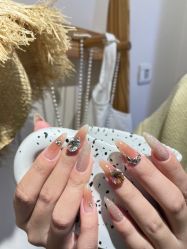 -NEW LOOK-绿麓 · 美甲美睫脱毛工作室