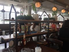 -ROAST coffee & eatery