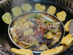 -屈夫人地锅鸡(南充店)