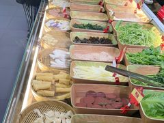 -四囍码头海鲜烧烤自助火锅(外滩南京东路悦荟广场店)