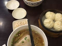 -朱鸿兴面馆(镇湖店)
