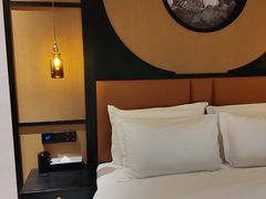 -万泊酒店(长沙五一广场国金中心店)