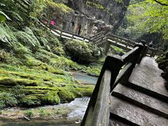 -龙水峡地缝景区