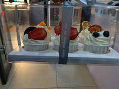 -洛可可生日蛋糕坊(海亮公园东路店)
