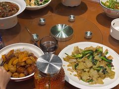 -黄泥岗·地道湖北菜(奥特莱斯店)