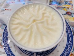 -广信牛奶甜品世家(台东店)