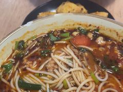 -叁窝雀·云南小锅米线(万象汇店)
