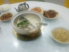 -天乐农家鱼头王(天目湖店)