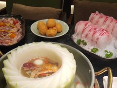 -得意咚瓜·顺德鱼生·冬瓜火锅(深圳首店)