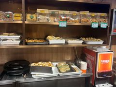 -护国寺小吃店(红莲南路店)