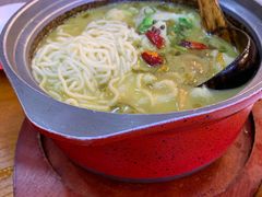 -周鱼小馆石锅酸菜鱼(活力汇店)