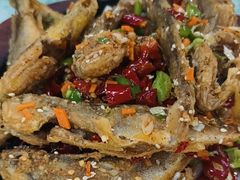 -鹤乡东北菜(崮山路店)