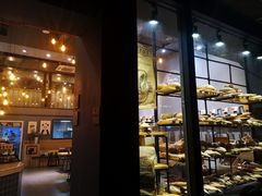 面包甜点陈列柜-面包谷Grains n' Beans(九号公馆店)
