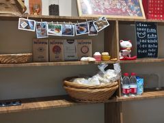 -沁屋面包店(人民东路店)