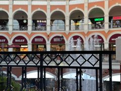 -佛罗伦萨小镇广佛名品奥特莱斯(疏港路店)