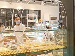 面包甜点陈列柜-巴黎贝甜(常德路店)
