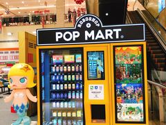 门面-泡泡玛特POPMART(世豪广场店)