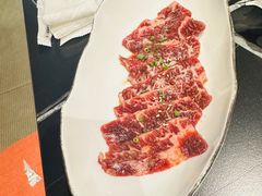-山川小町·极番烧肉(新地假日广场店)