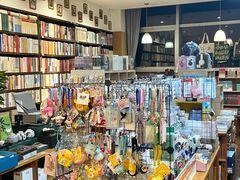 -晓风书屋(浙大紫金港店)