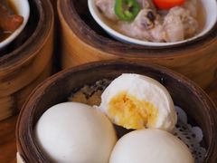 凤凰流沙包-澳门西南饭店·粤菜·茶市·手工点心(华海路店)