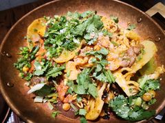 -成都你六姐·牛肉冒菜(信泰中心商场店)