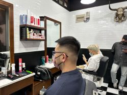 -MARTIN'S BARBER SHOP男士理发馆