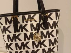 -MICHAEL KORS(杉井奥特莱斯广场店)