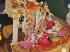 -Dragon Pizza•圆脸龙披萨·牛排餐厅