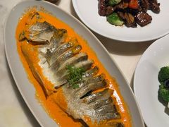 香煎海鲈鱼配甜椒奶油汁-港丽餐厅(天河城店)