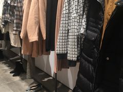 -URBAN REVIVO(西安Momopark店)