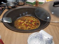 -屯老二农家铁锅炖·行业领军者(梅江店)