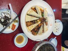 -鸿亨泰杂鱼馆(港馨家园店)