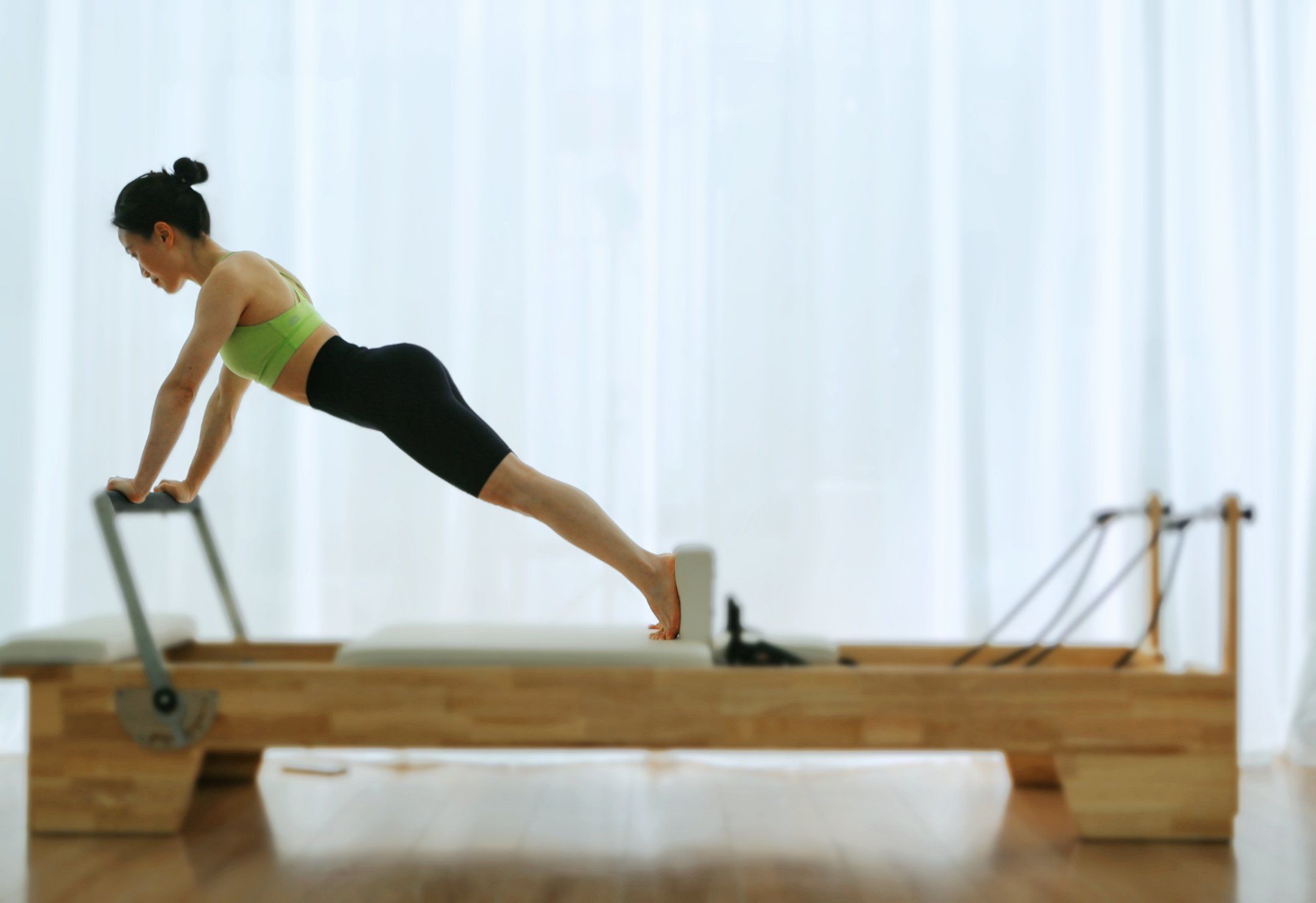 用普拉提核心床感受核心的稳定