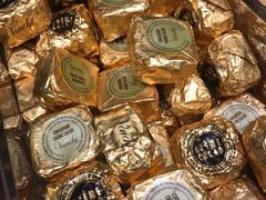 -VENCHI 闻绮(北京国贸商城店)