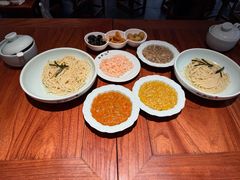 -裕兴记•蟹黄面馆(人民广场店)