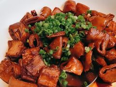 马仕金牌肥肠煲-马仕玖煲·融合菜·酥不腻烤鸭(人大店)