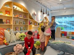 -Ours树朵家亲子餐厅(远策中心店)